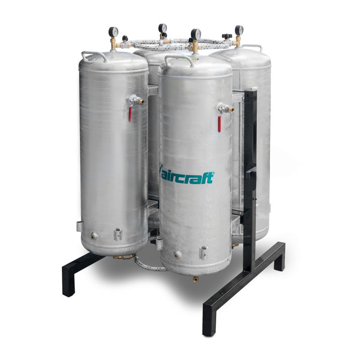 Tartály KB 4 x 100 literes, 10bar, horganyzott termék fő termékképe