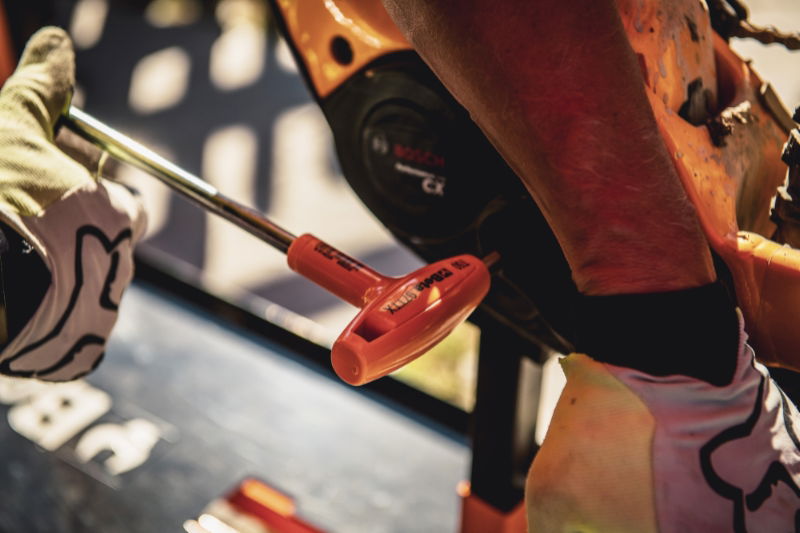 Beta 97TTX/S6 T-szárú Torx®-imbuszkulcs,  műanyag markolattal, krómozott,  fekete hegyek termék fő termékképe